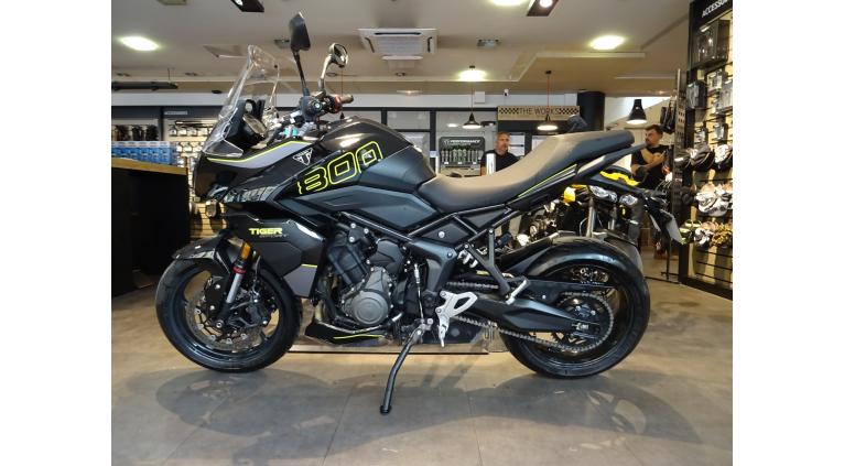 TRIUMPH TIGER 800 SPORT