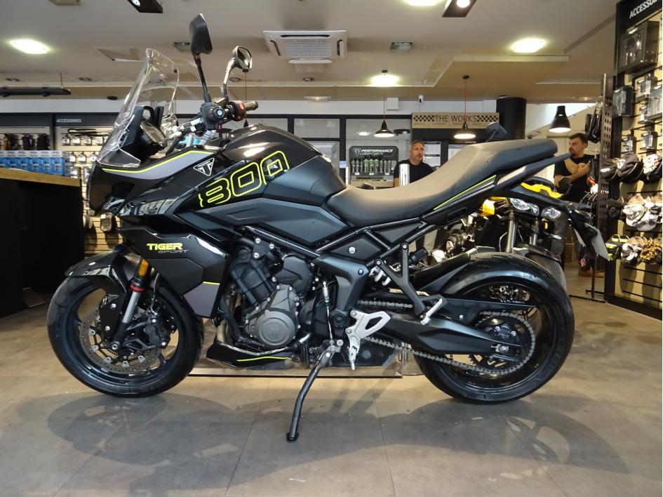TRIUMPH TIGER 800 SPORT