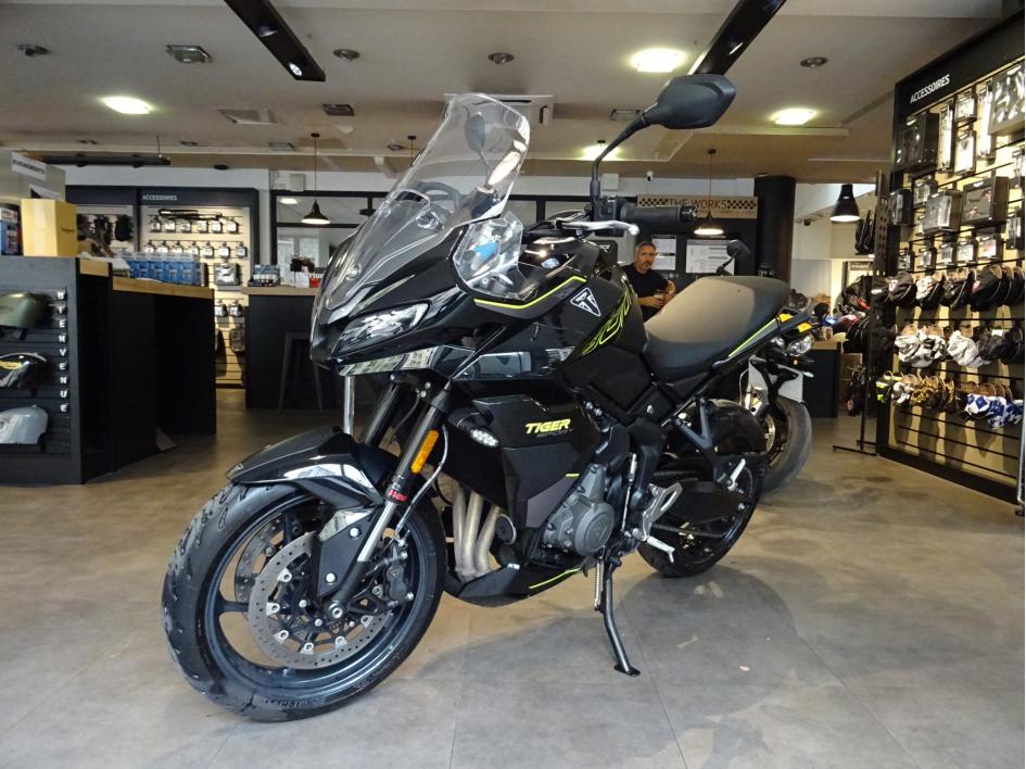 TRIUMPH TIGER 800 SPORT