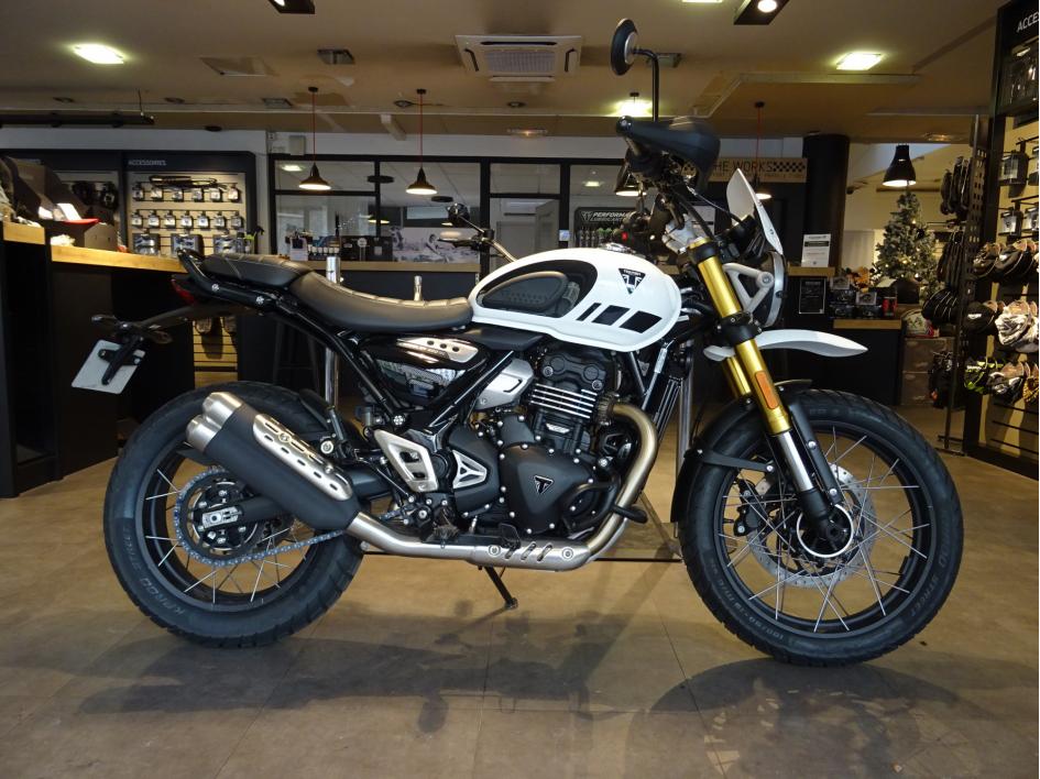 TRIUMPH SCRAMBLER 400 XC