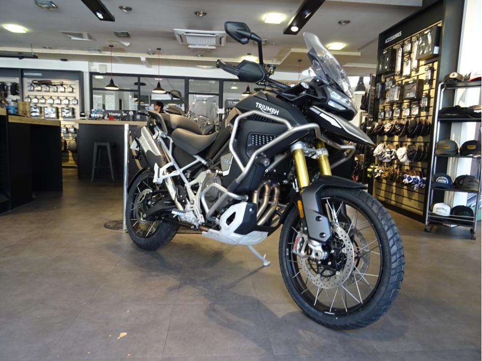 TRIUMPH TIGER 1200 RALLY EXPLORER