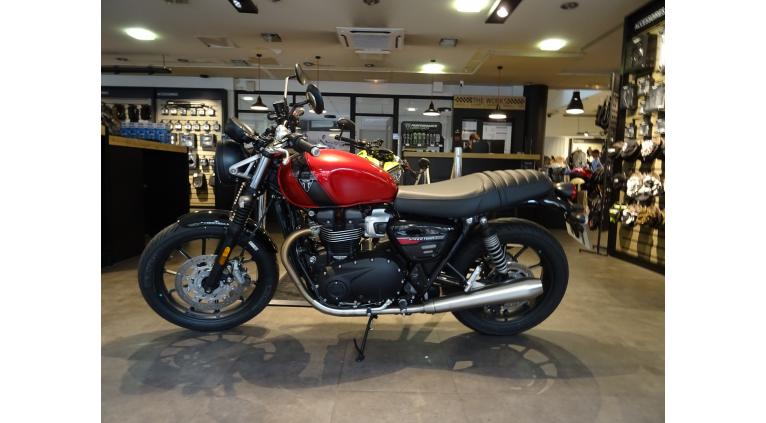 TRIUMPH SPEED TWIN 900
