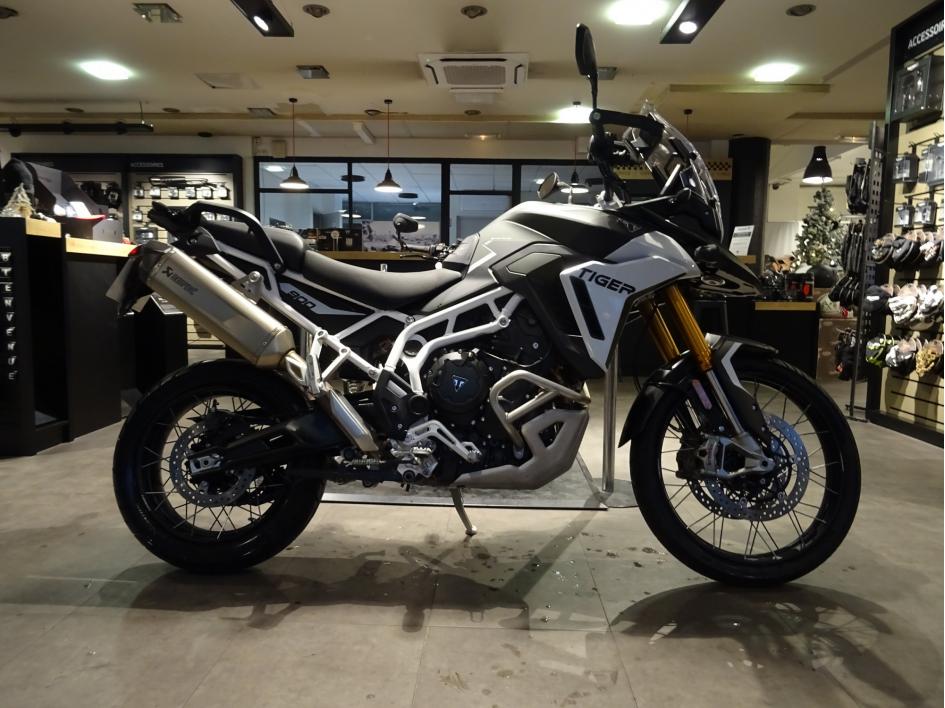 TRIUMPH TIGER 900 RALLY PRO