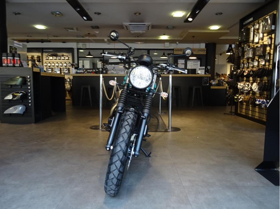 TRIUMPH SCRAMBLER 900