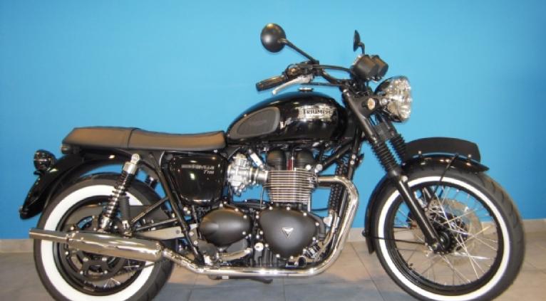 Bonneville T100 Black Special'